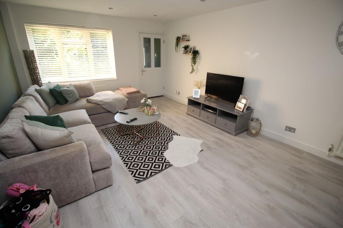 Warbreck Drive, Tilehurst, Reading